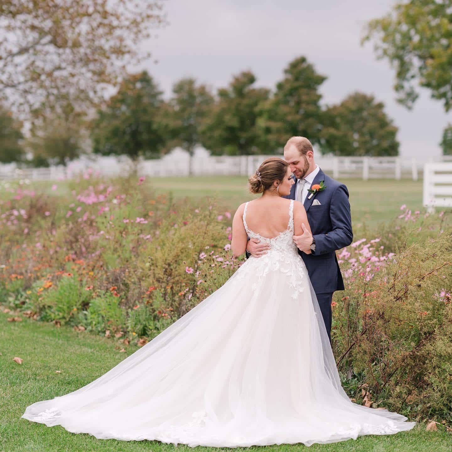 Rustic Barn Wedding & Event Venue Gallery | Bluebird Manor